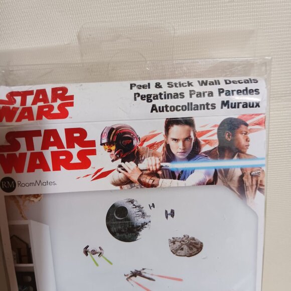 STAR WARS STICK WALL DECALS OF SPACESHIPS - Picture 4 of 14
